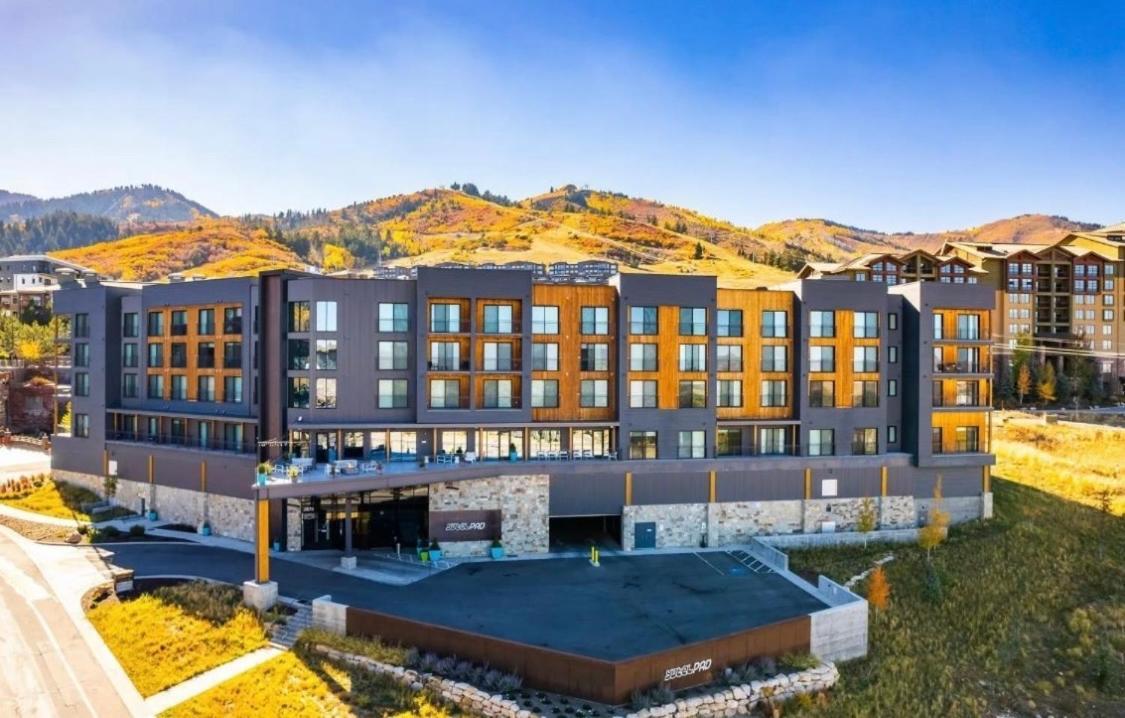 Slope Side Studio In The Heart Of Canyons Village With Heated Pool & Hot Tub! Park City Exteriör bild