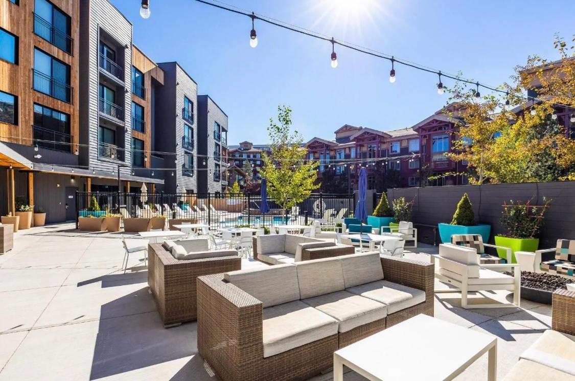 Slope Side Studio In The Heart Of Canyons Village With Heated Pool & Hot Tub! Park City Exteriör bild