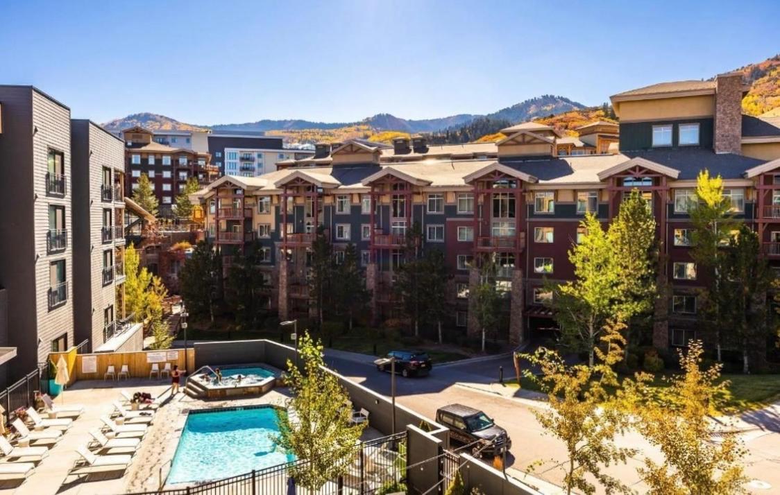 Slope Side Studio In The Heart Of Canyons Village With Heated Pool & Hot Tub! Park City Exteriör bild