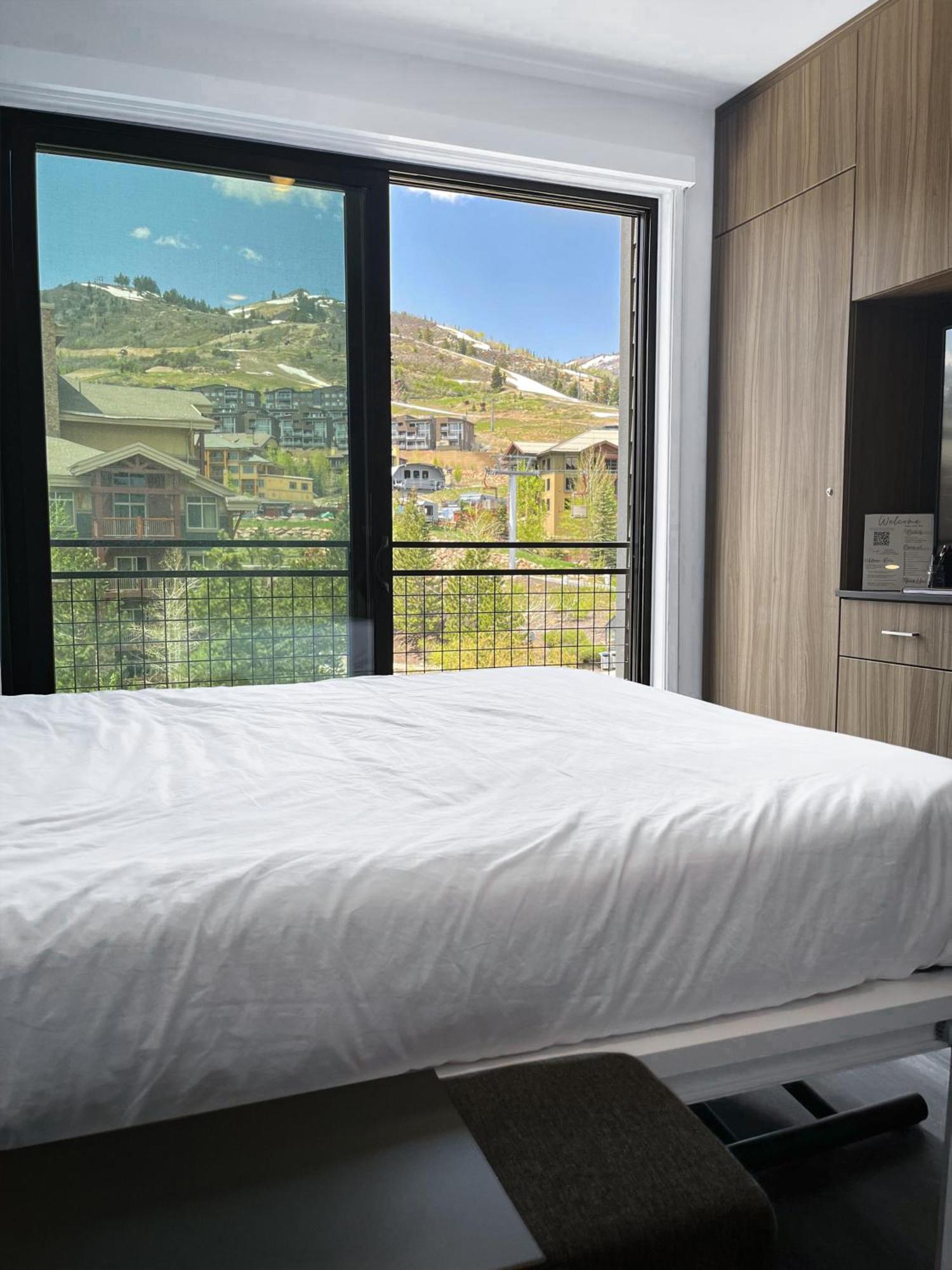 Slope Side Studio In The Heart Of Canyons Village With Heated Pool & Hot Tub! Park City Exteriör bild