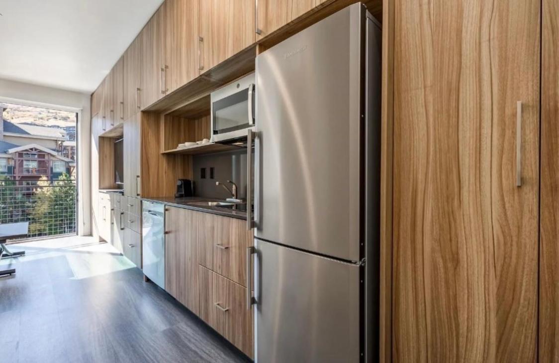 Slope Side Studio In The Heart Of Canyons Village With Heated Pool & Hot Tub! Park City Exteriör bild