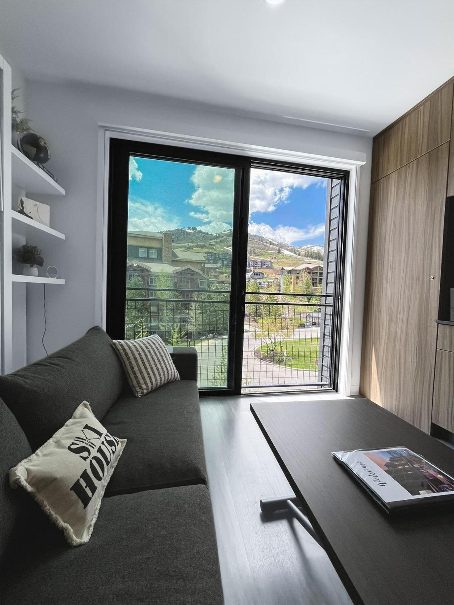 Slope Side Studio In The Heart Of Canyons Village With Heated Pool & Hot Tub! Park City Exteriör bild