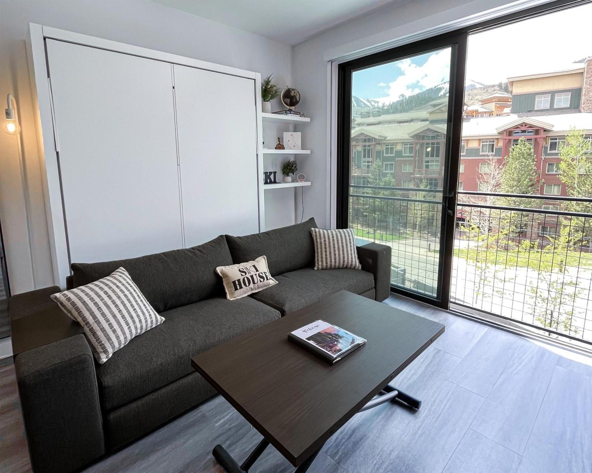 Slope Side Studio In The Heart Of Canyons Village With Heated Pool & Hot Tub! Park City Exteriör bild