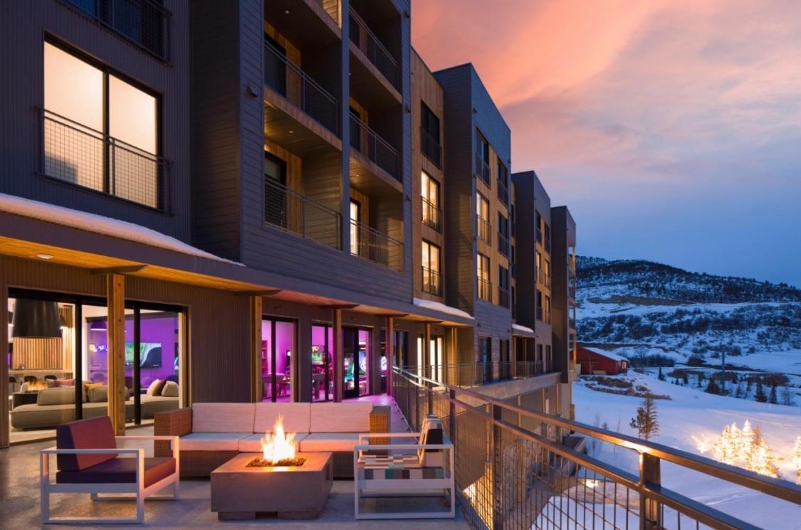 Slope Side Studio In The Heart Of Canyons Village With Heated Pool & Hot Tub! Park City Exteriör bild